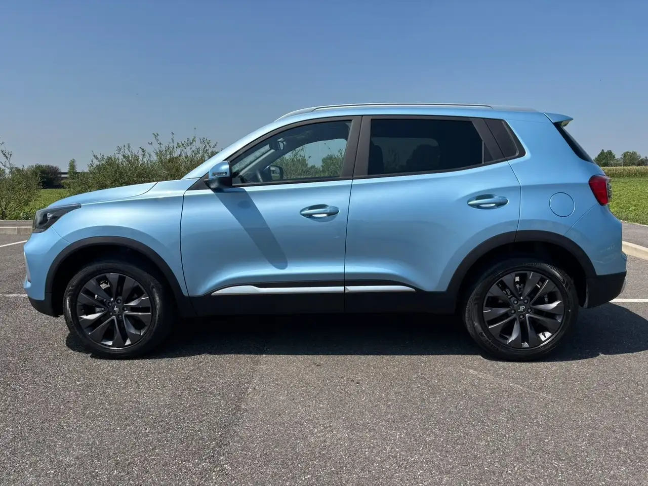 DR Automobiles DR5.0 2025