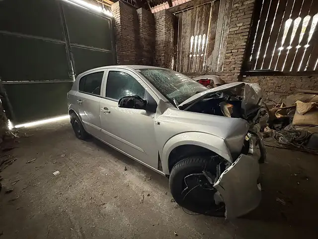 Opel Astra main image