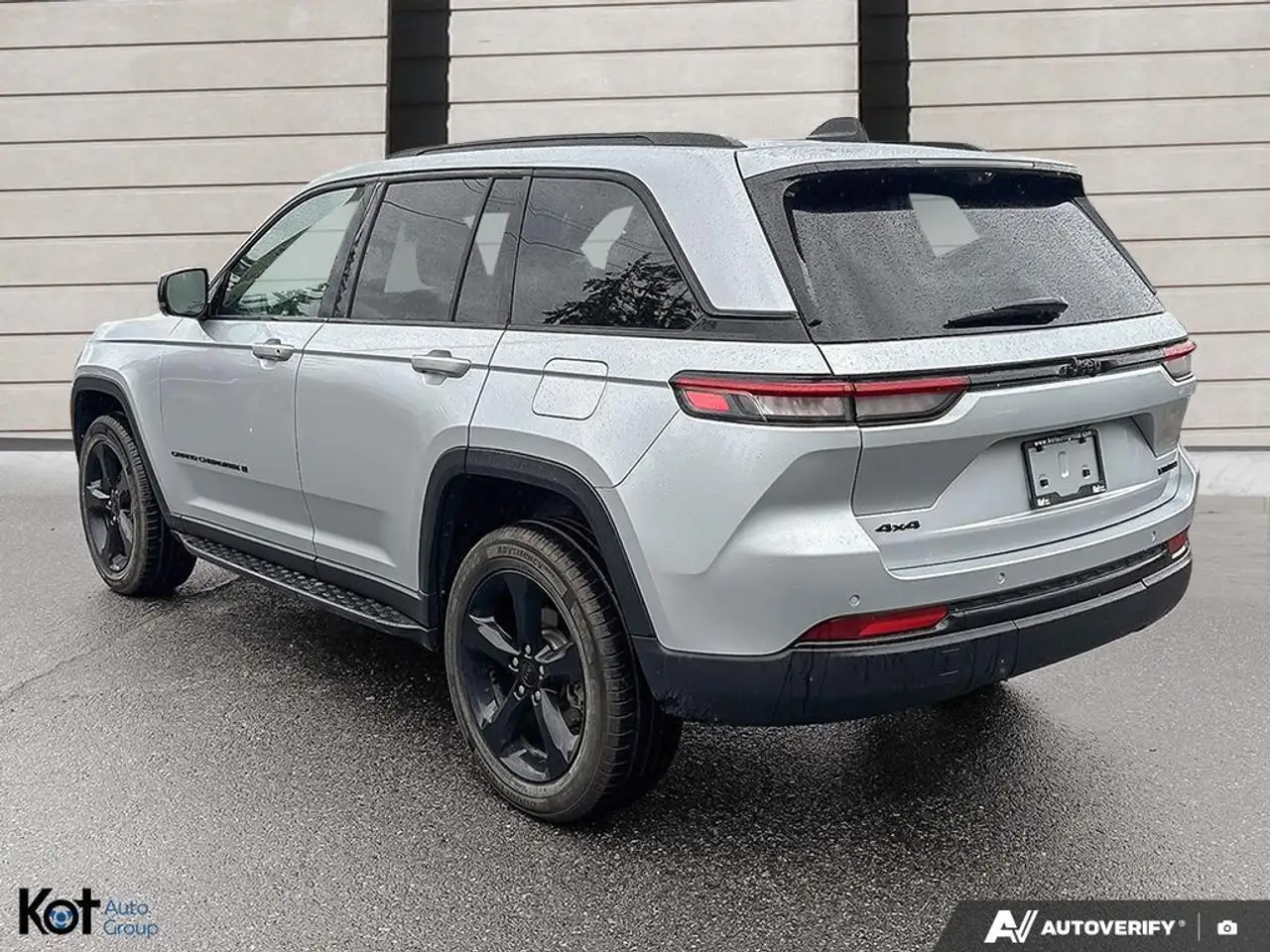Jeep Grand Cherokee снимка Jeep Grand Cherokee