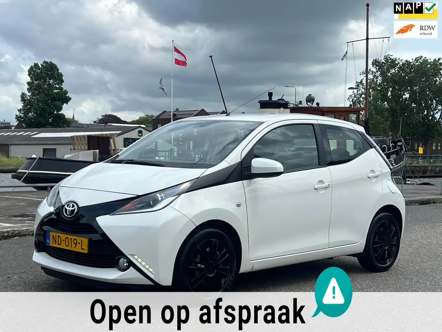 Toyota Aygo 1.0 VVT- CRUISE CAMERA AIRCO NAP 5DRS Wit - 1