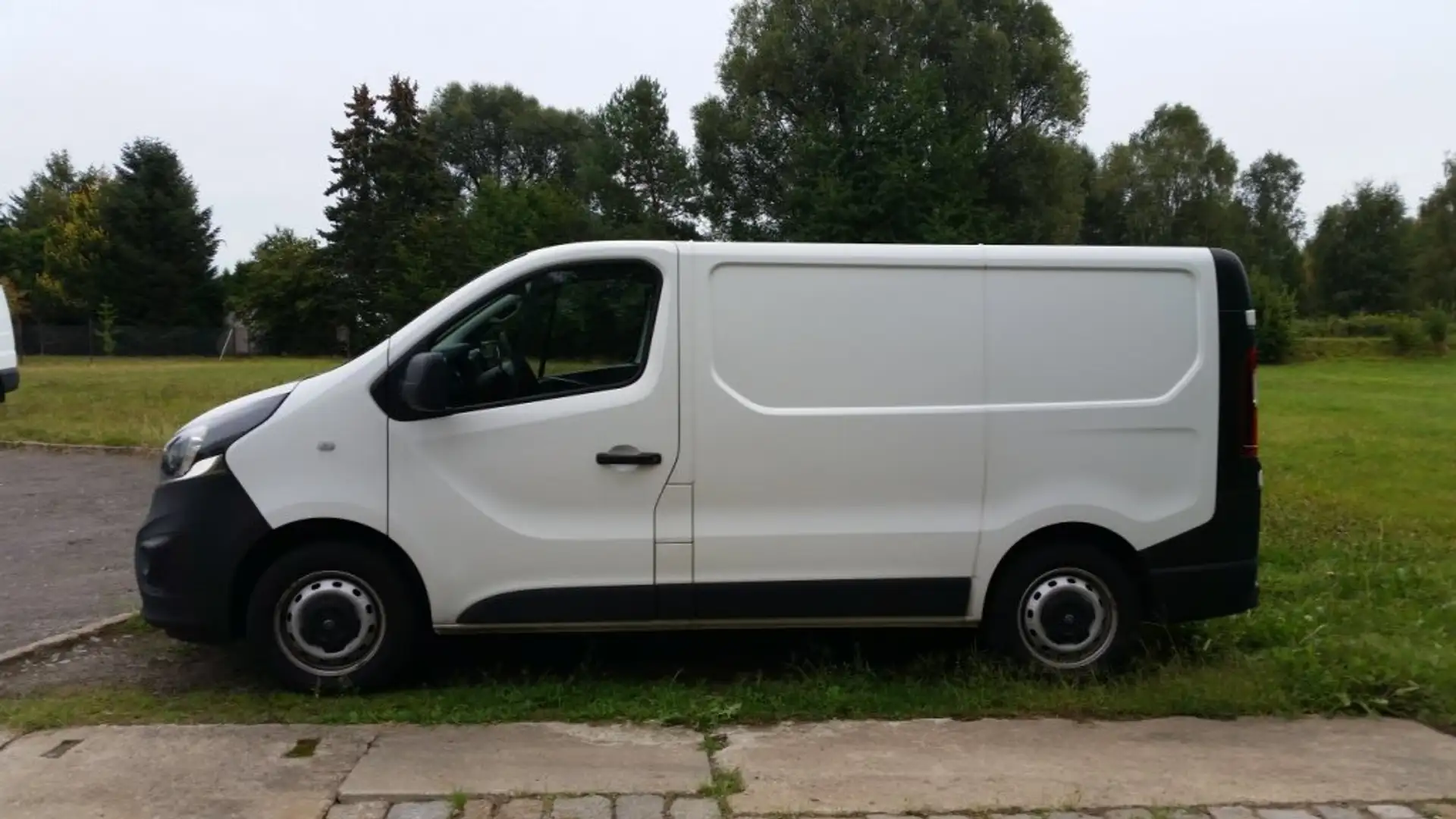 Opel Vivaro 1.6 D (CDTI) L1H1 S Wit - 1