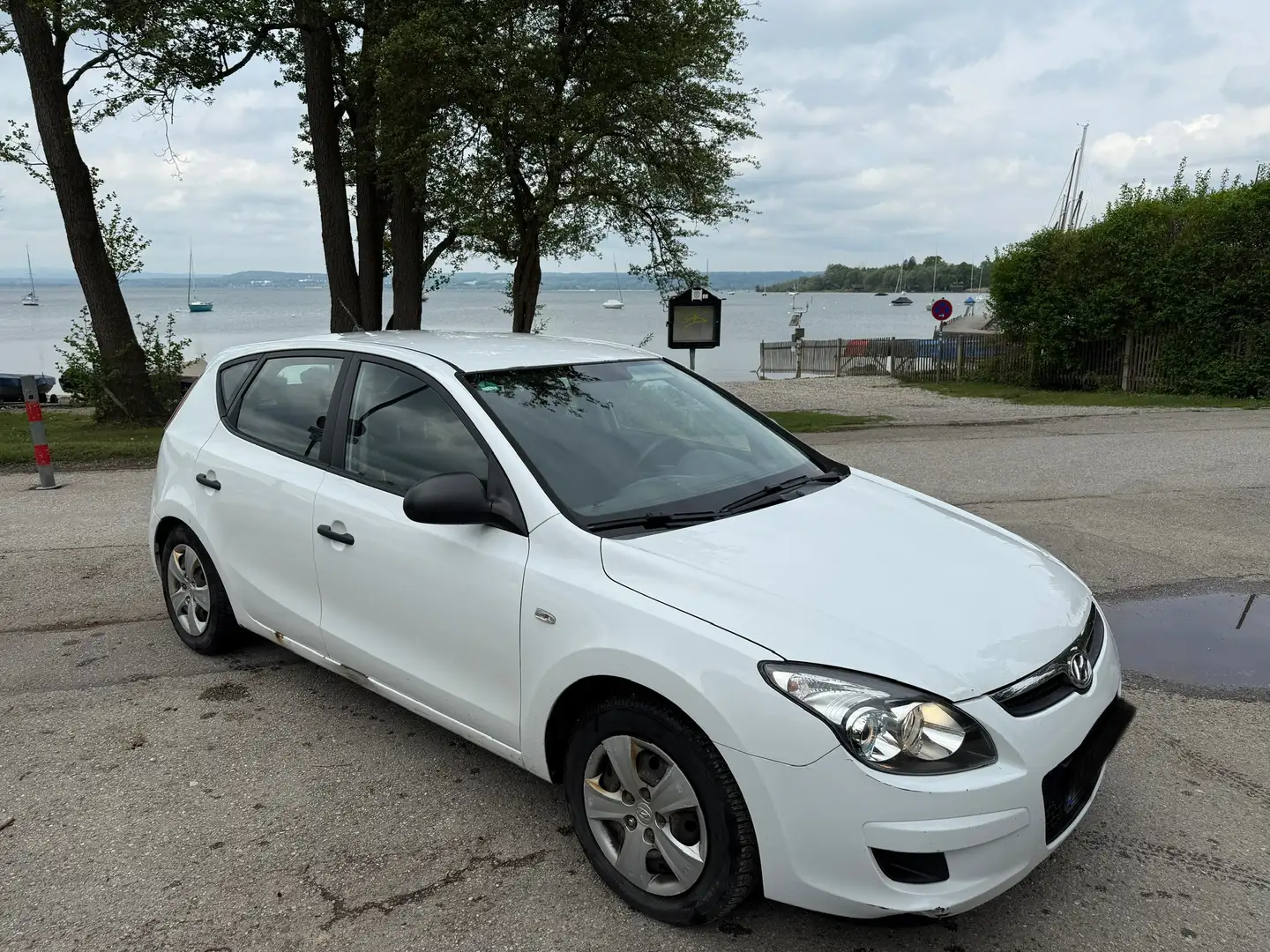 Hyundai i30 i30cw 1.6 CRDi KLIMA FAHRBEREIT Weiß - 1
