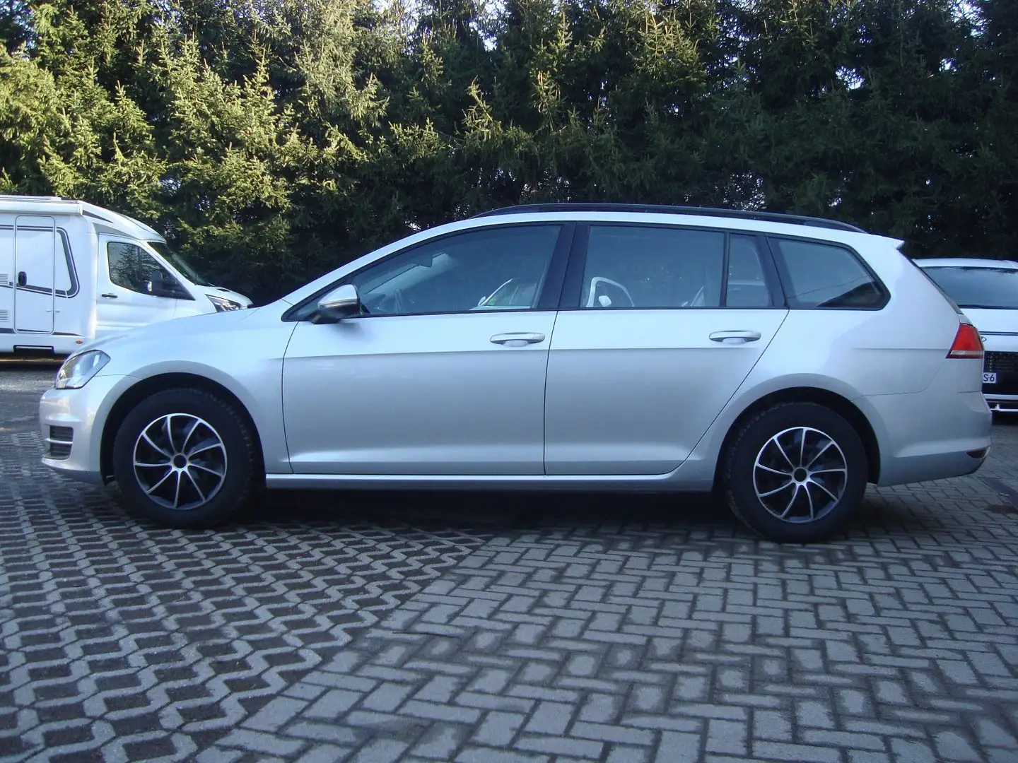Volkswagen Golf VII Variant Trendline BMT Silber - 2