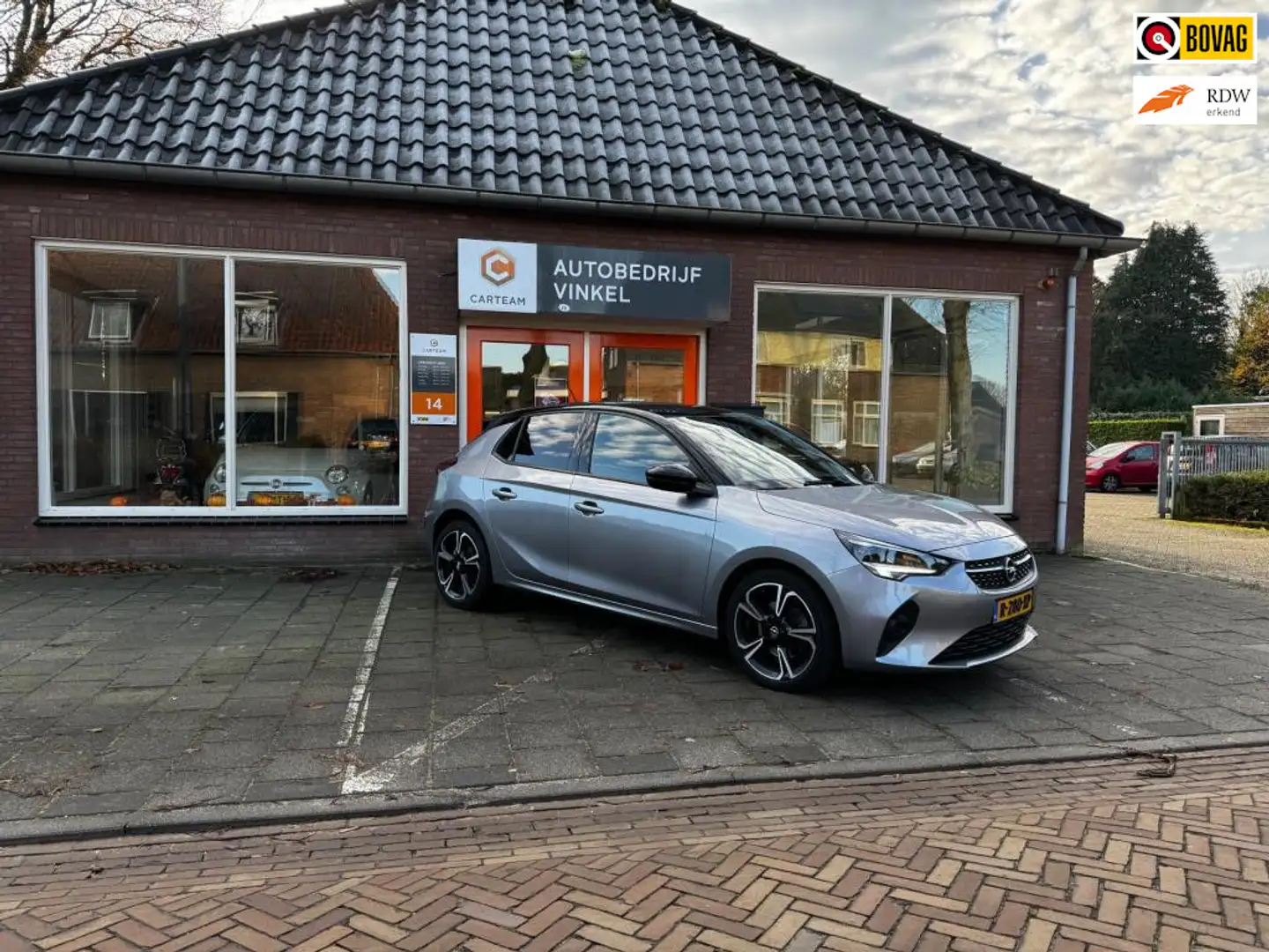 Opel Corsa 1.2 Ultimate *Carplay*Camera*Cruisecontrol*GS-line Grijs - 1