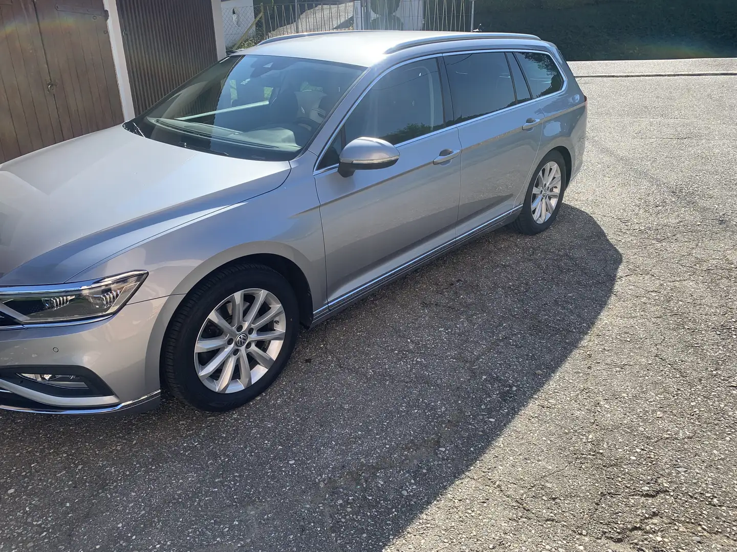 Volkswagen Passat Variant Elegance 2,0 SCR TDI DSG Silber - 2