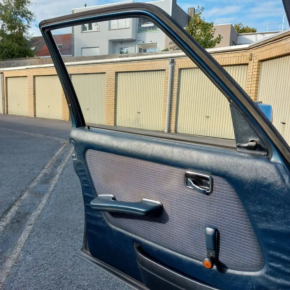 Mercedes-Benz 240 W123, foto 4