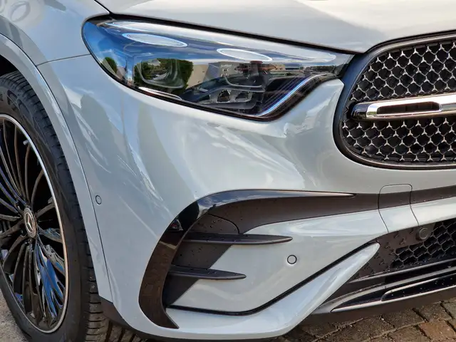 Mercedes-Benz GLC view 6