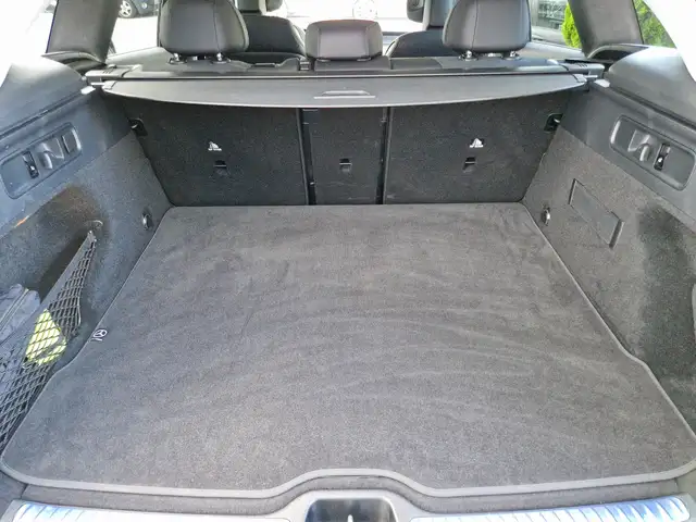 Mercedes-Benz GLC view 18