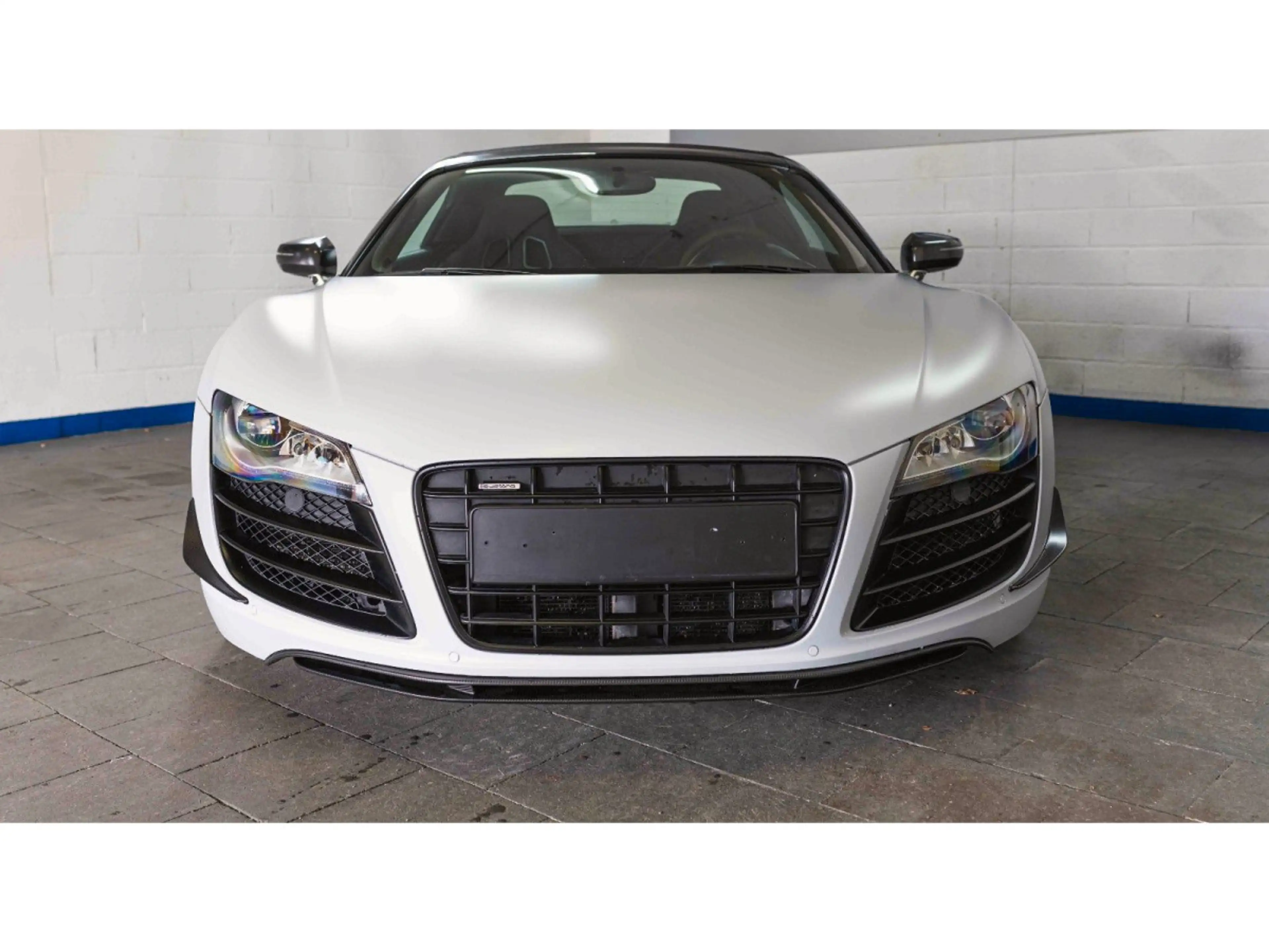 Audi R8 GT Spyder 5.2 FSI quattro 182/333 — photo 2