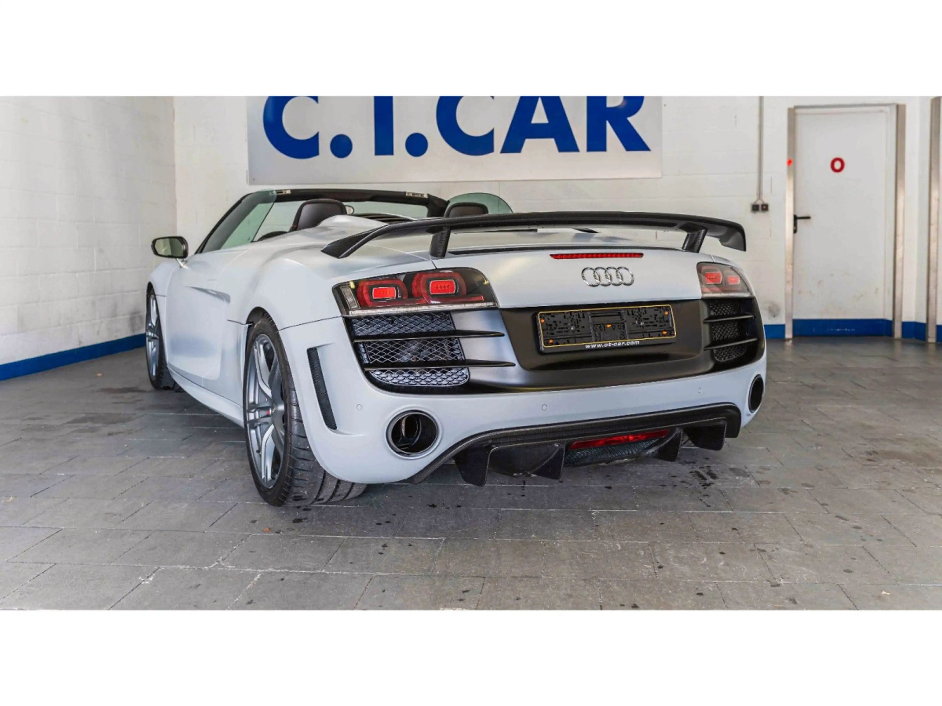 Audi R8 GT Spyder 5.2 FSI quattro 182/333 — photo 5