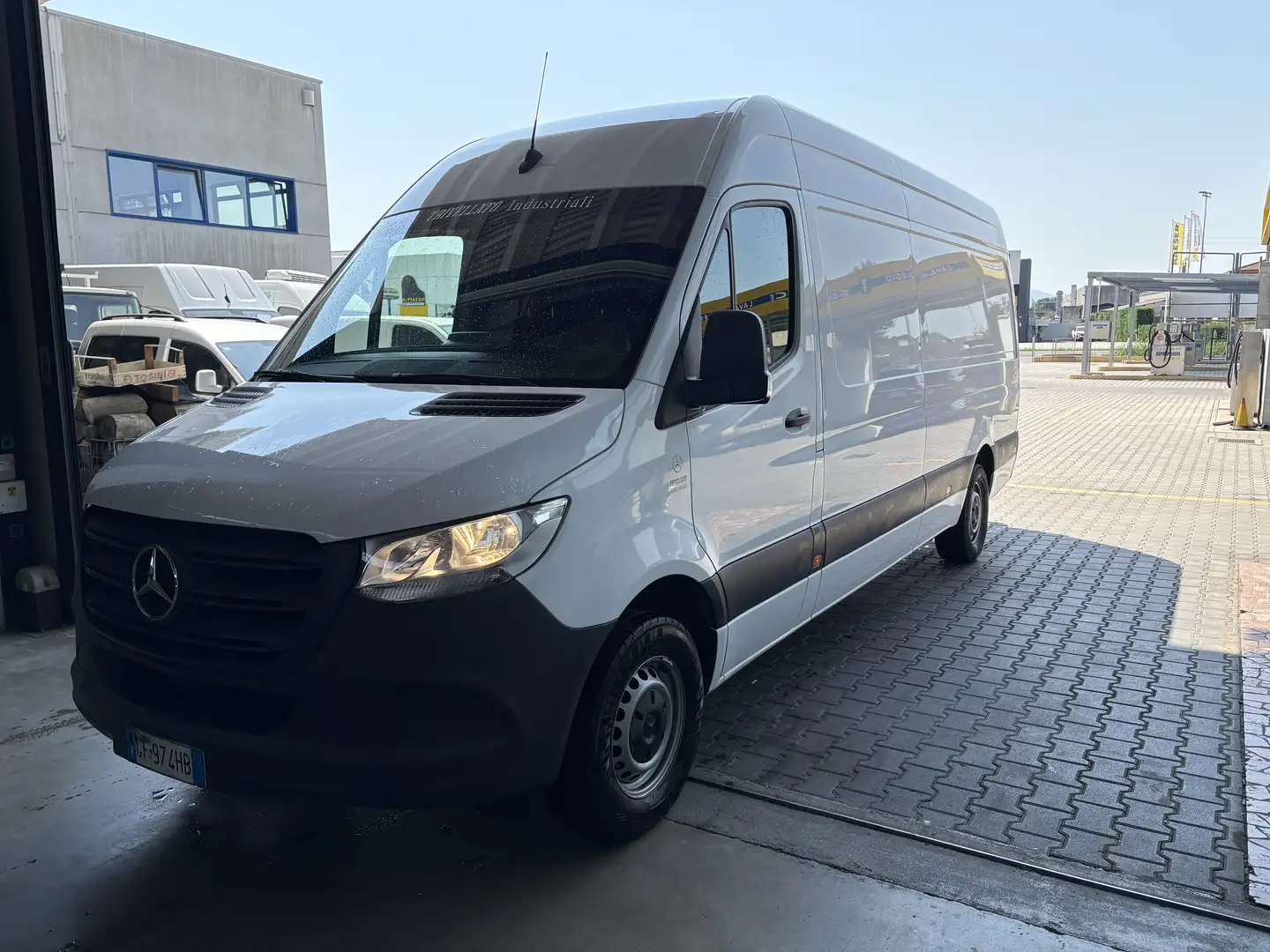 Mercedes-Benz Sprinter 3.0 V6 con SOSPENSIONI POSTERIORI, L4 H3 319 - 2