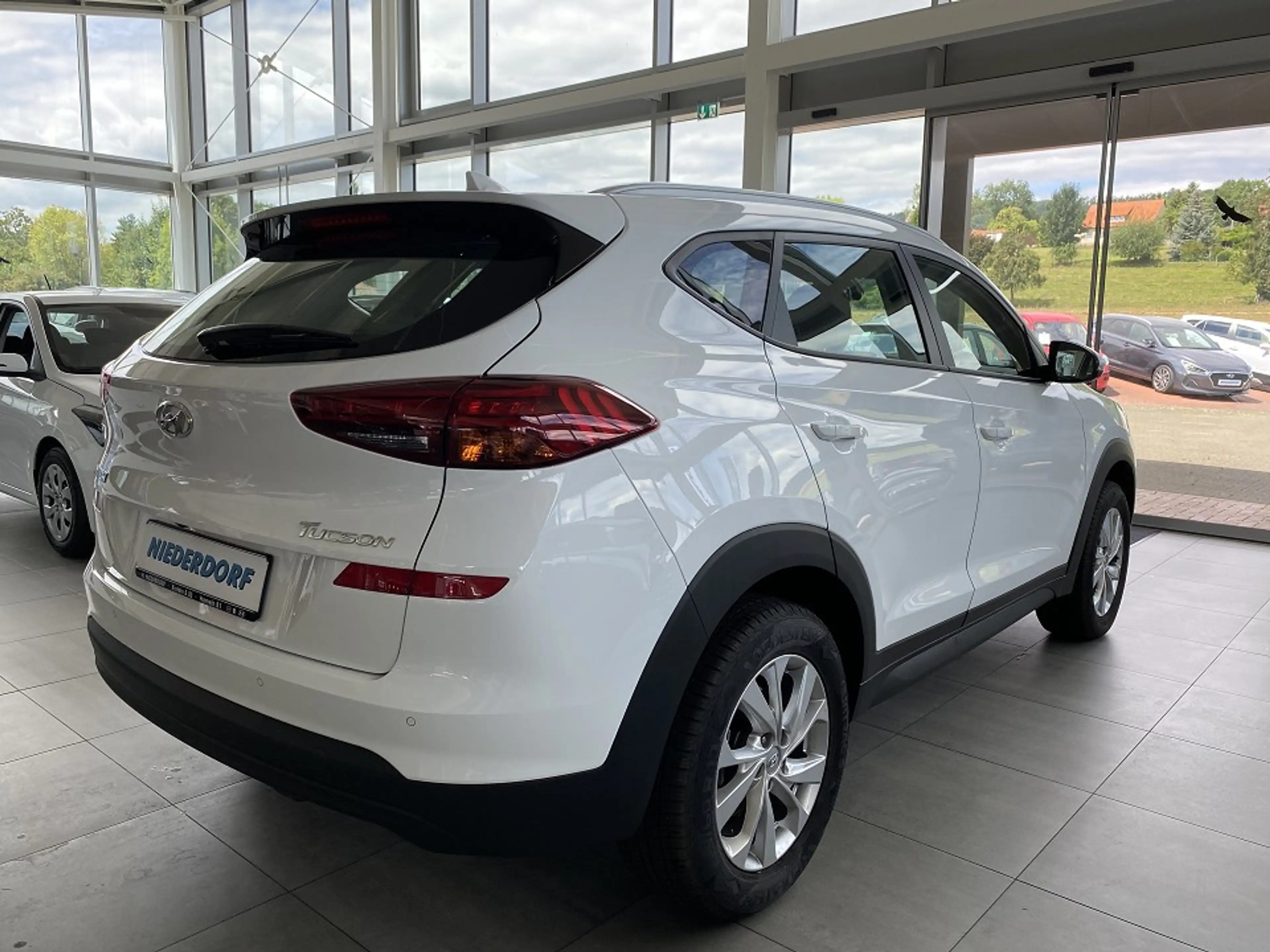 Hyundai TUCSON 1.6 Trend NAVI KAM ALLWETTER — photo 2