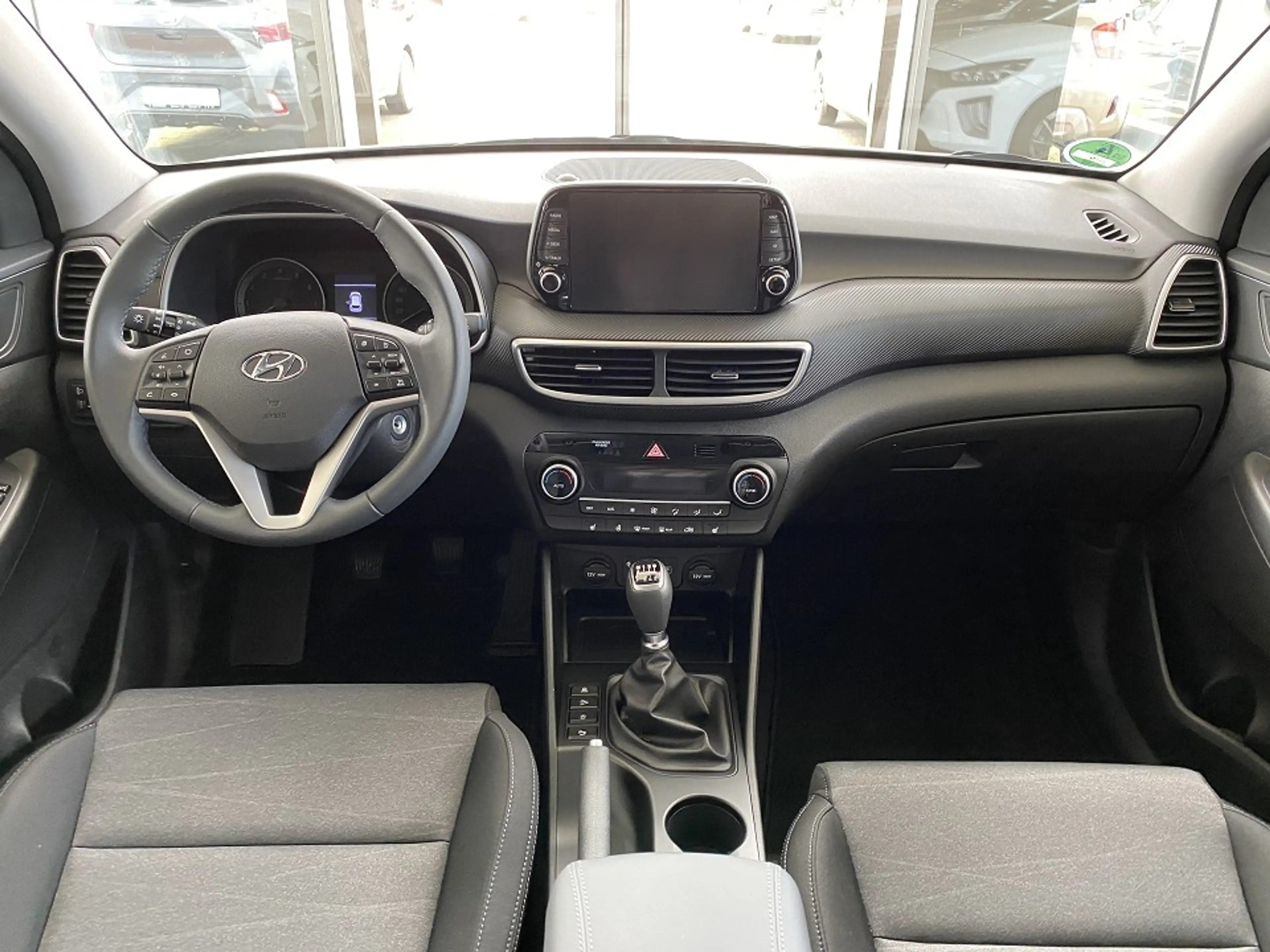 Hyundai TUCSON 1.6 Trend NAVI KAM ALLWETTER — photo 3