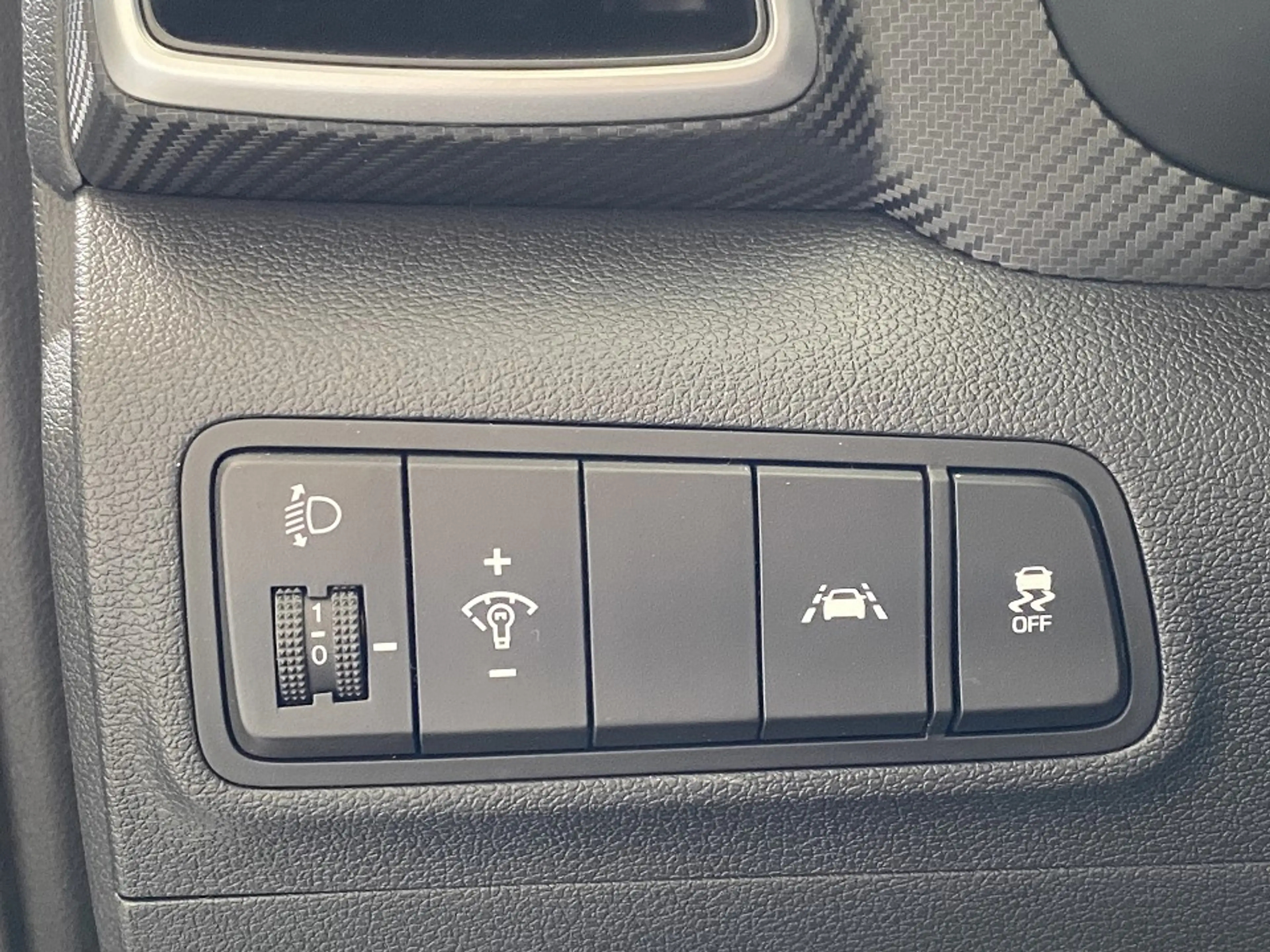 Hyundai TUCSON 1.6 Trend NAVI KAM ALLWETTER — photo 13