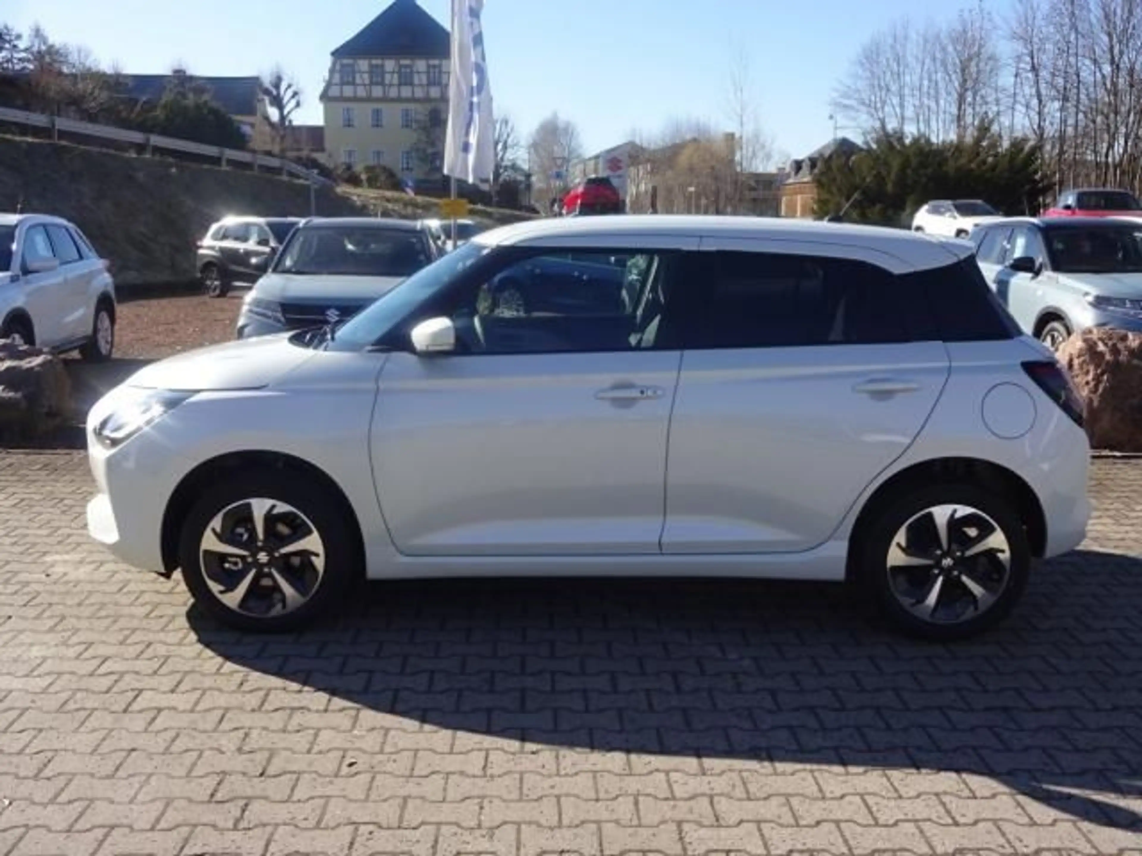 Suzuki Swift SWIFT 1.2 DUALJET ALLGRIP COMFORT+ NAVI SHZ EPH — photo 15