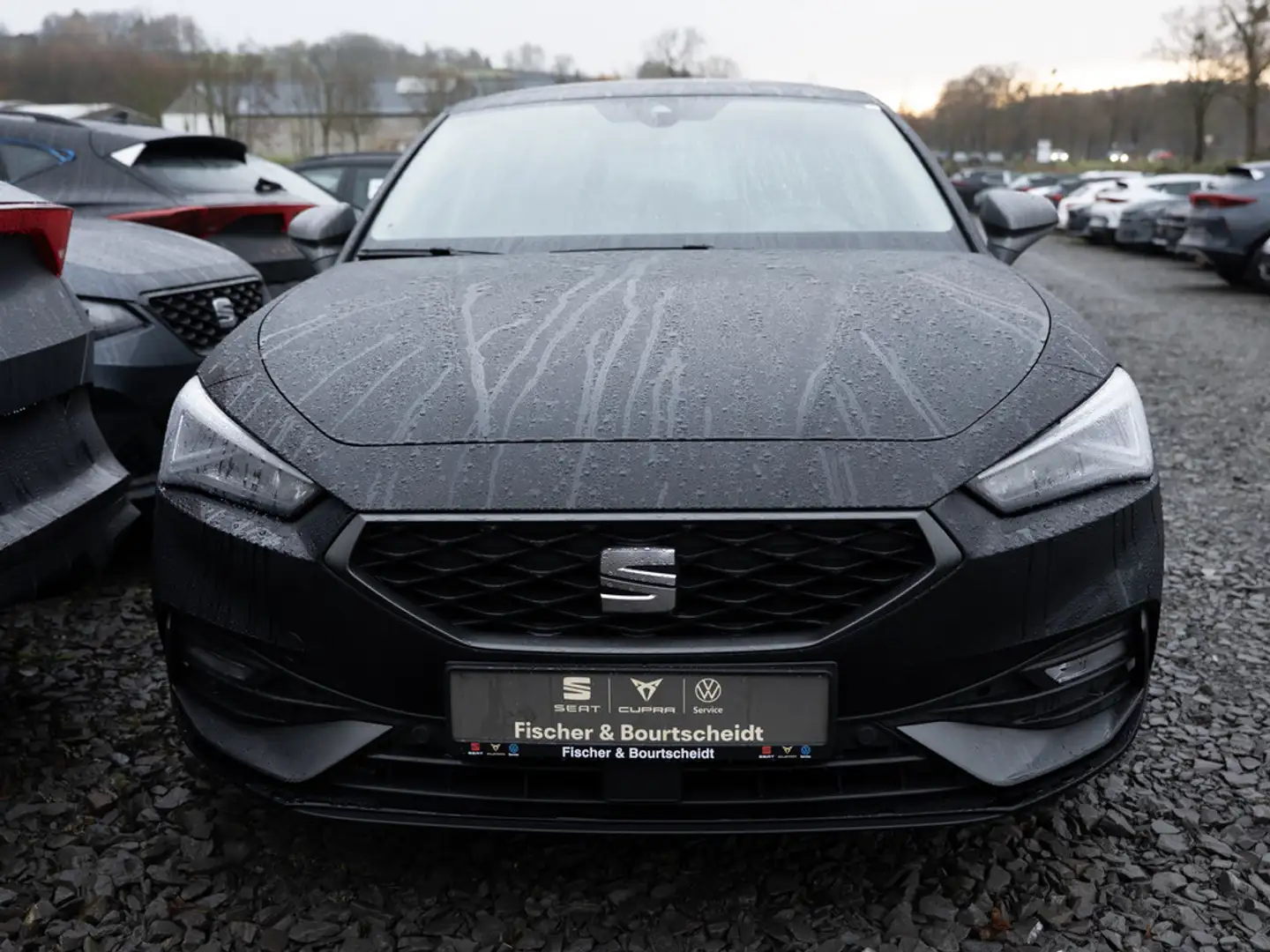 SEAT Leon 1.5 TSI FR DSG NAVI PANO BEATS KAMERA LE Schwarz - 2