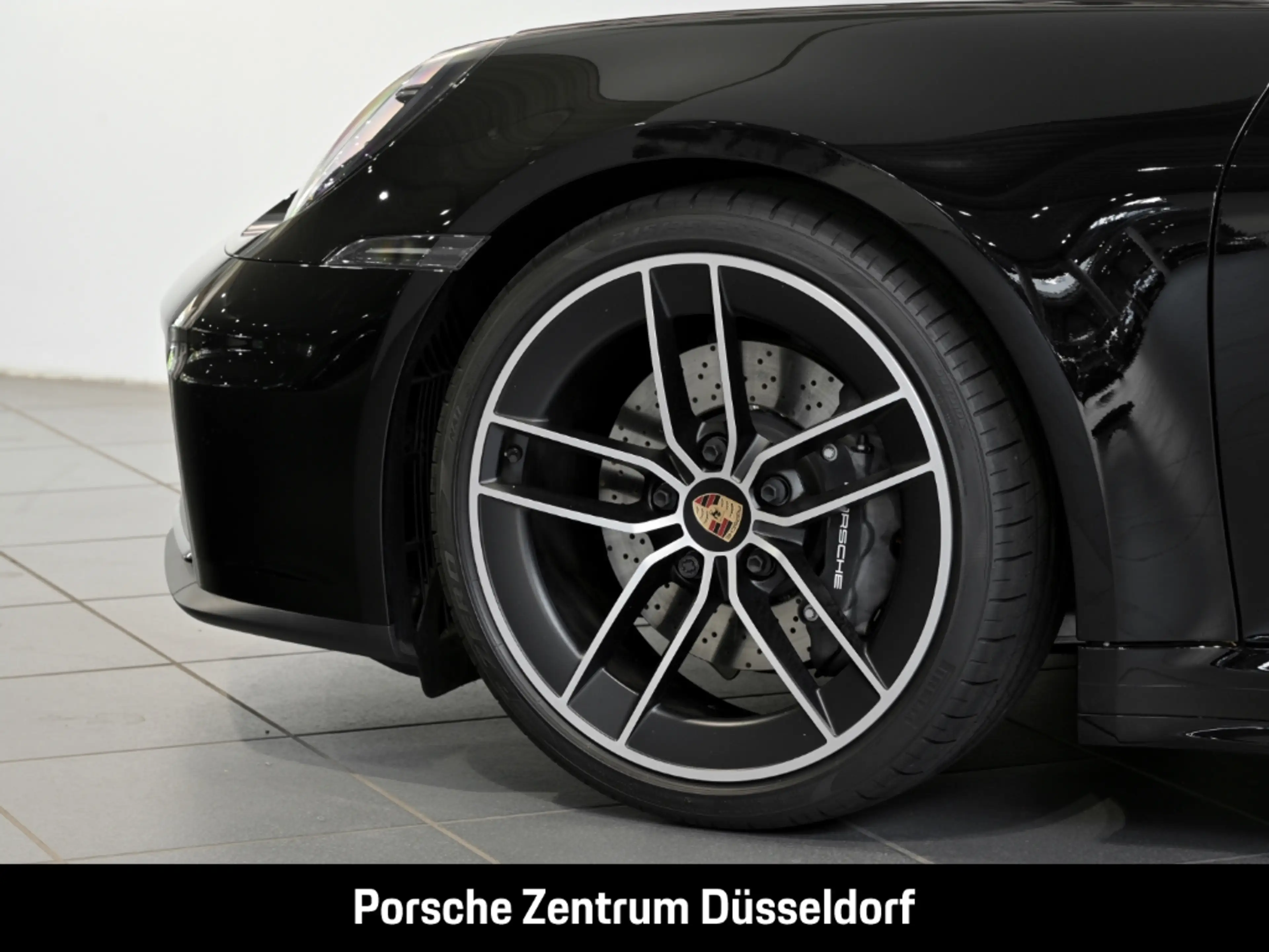 Porsche 992 911 Carrera T Cabriolet HA-Lenkung BOSE LED — photo 9