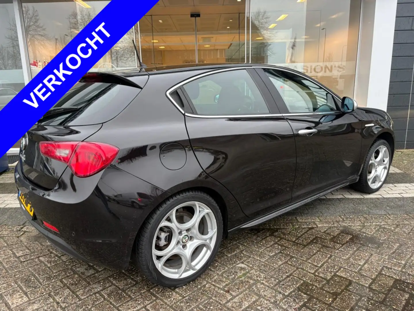 Alfa Romeo Giulietta 1.4 T Distinctive Led | Cruise Control | Clima Noir - 2