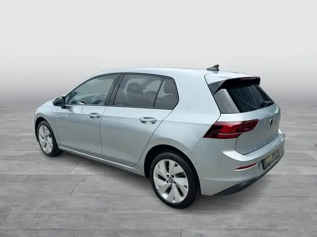 Volkswagen Golf view 4