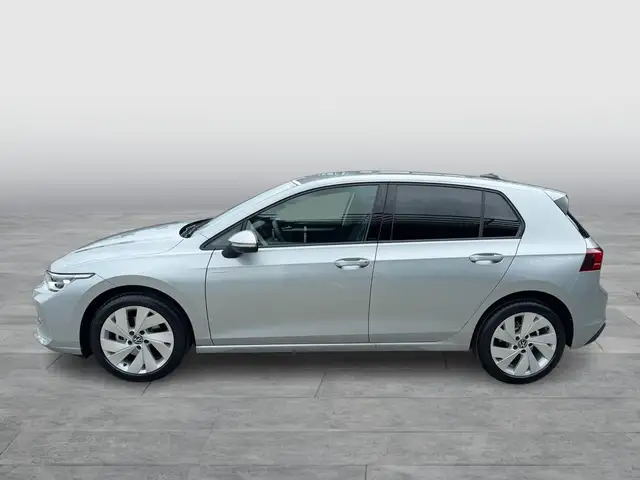 Volkswagen Golf view 3