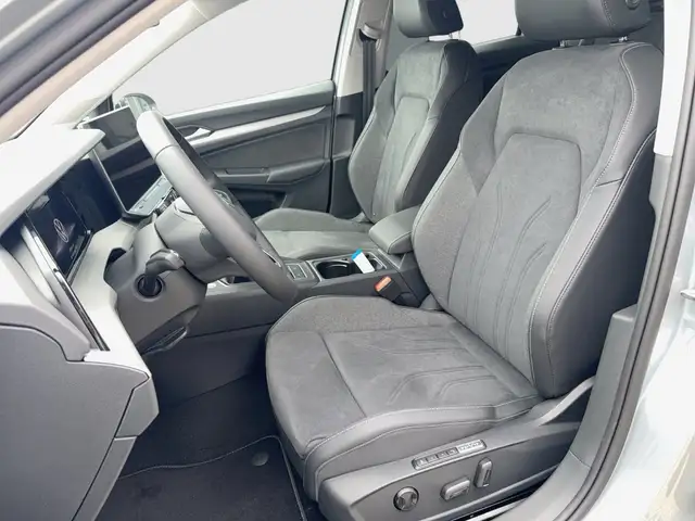 Volkswagen Golf view 8