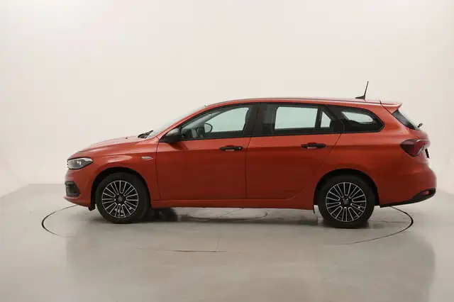 Fiat Tipo view 2