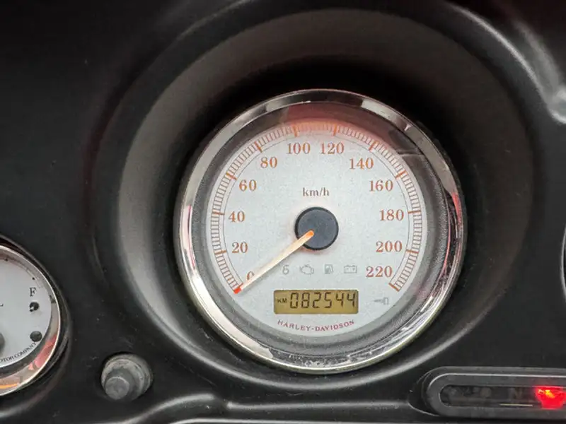 Harley-Davidson Street Glide - foto 6