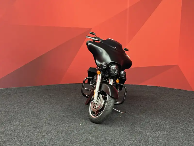 Harley-Davidson Street Glide - foto 7