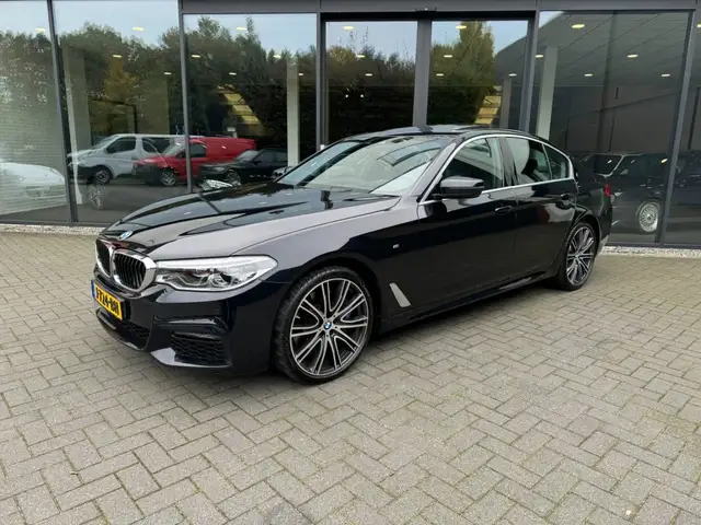 BMW 540 540i 340pk M-Sport,HUD,Schuifdak,Stoelkoeling,Leer