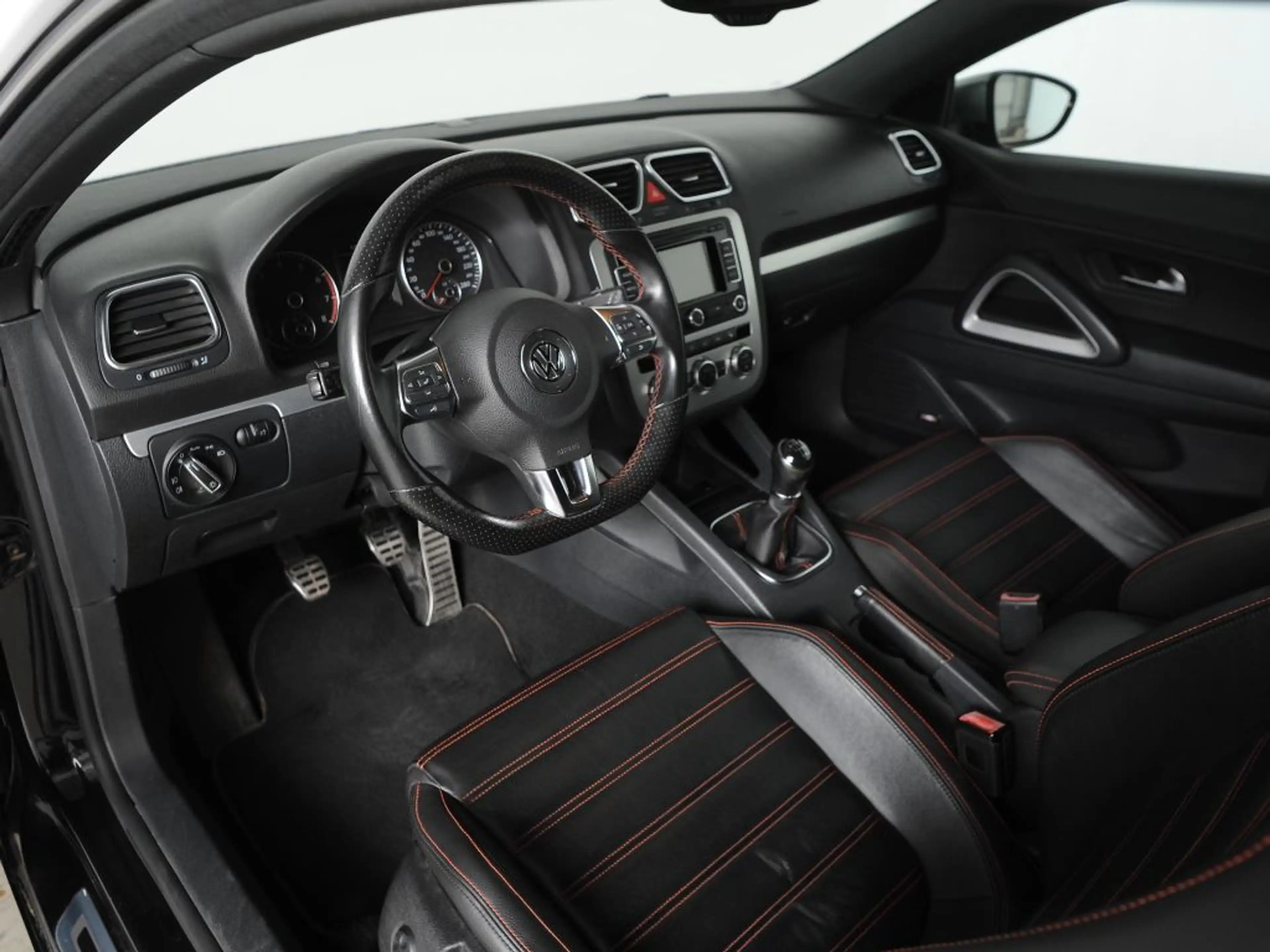 Volkswagen Scirocco 1.4 TSI Million * Xenon * Leder * 8-fach bereift* — photo 11