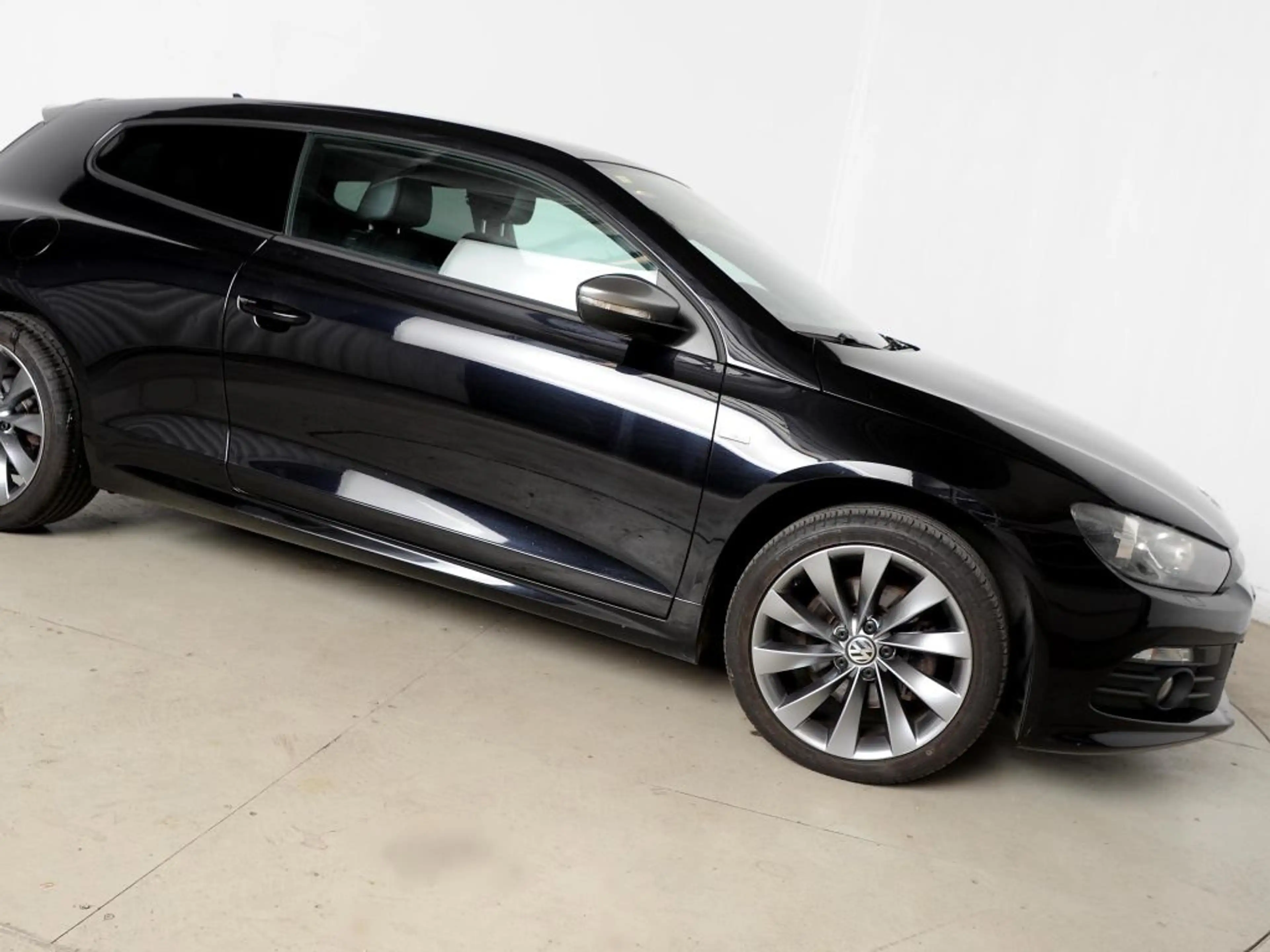 Volkswagen Scirocco 1.4 TSI Million * Xenon * Leder * 8-fach bereift* — photo 7