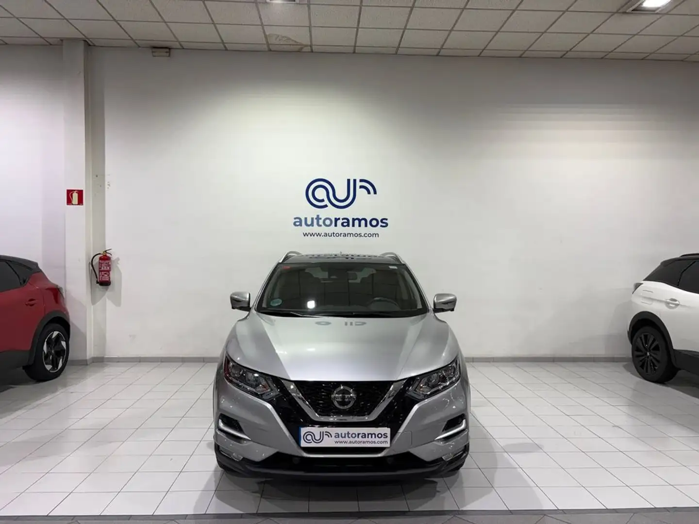 Nissan Qashqai 1.3 DIG-T N-CONNECTA140CV Gris - 2