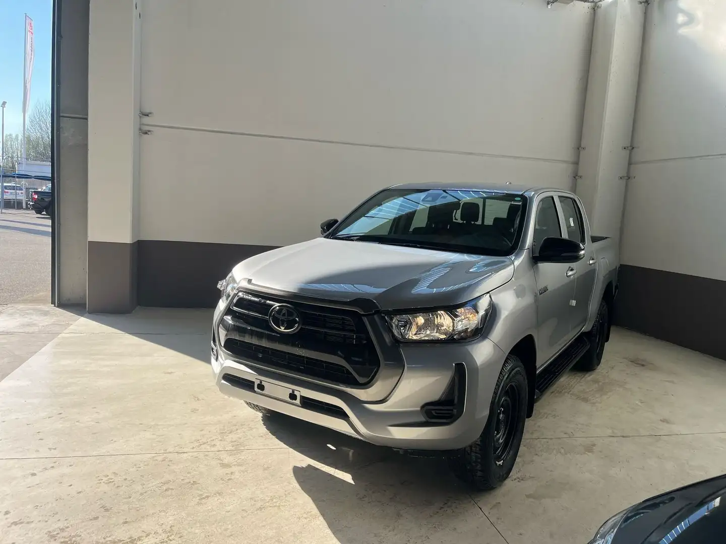 Toyota Hilux 2.4 D-4D A/T 4WD 4 porte Double Cab Comfort - 1