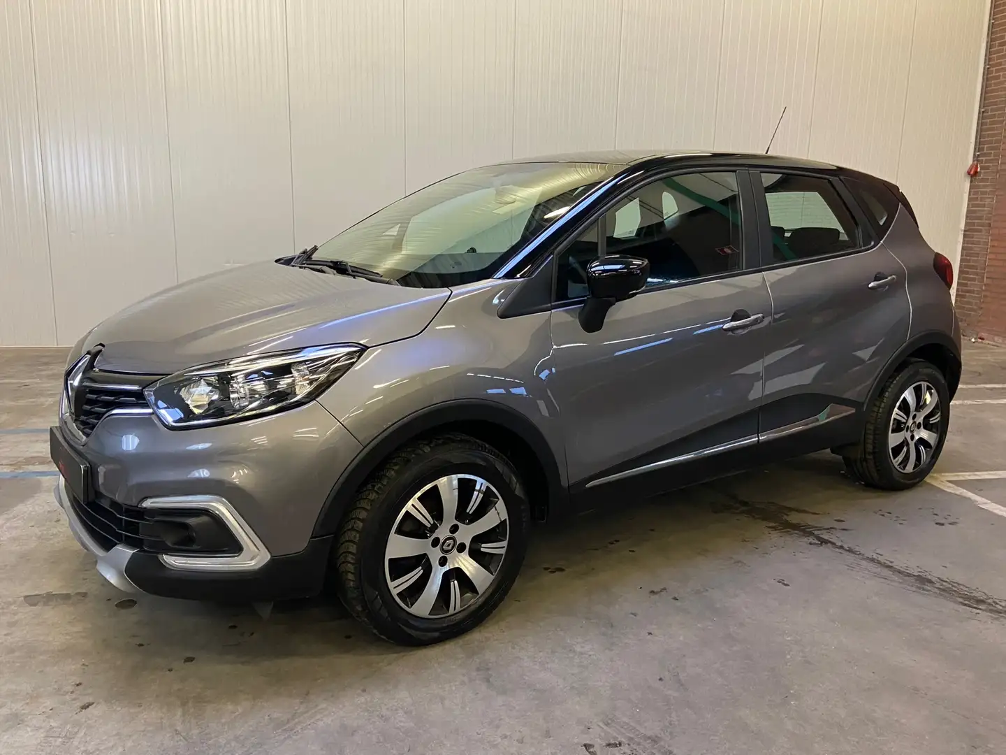 Renault Captur 0.9 TCe AIRCO NAVI PDC CRUISE CONTROL LED Grey - 2