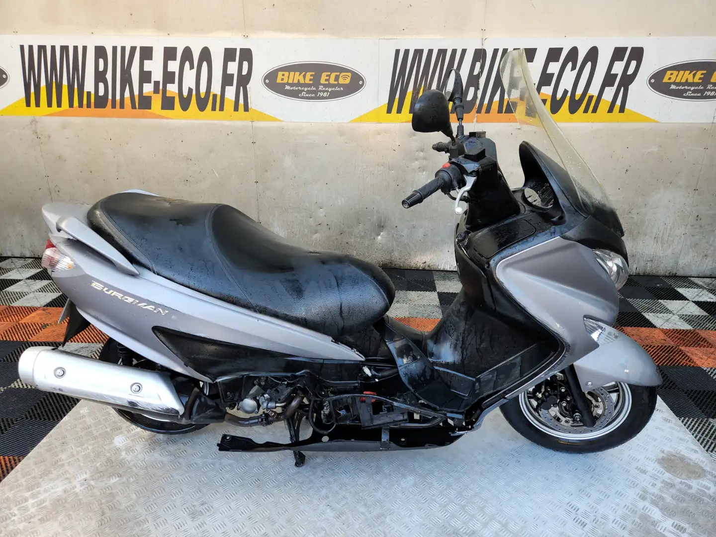 Suzuki Burgman 200 Grey - 1