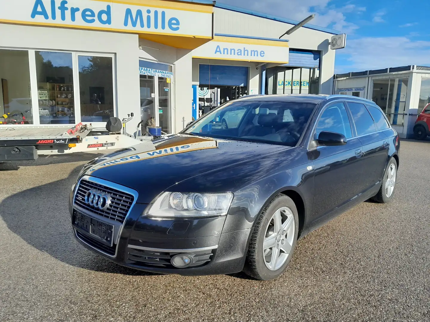 Audi A6 Avant 3,0 TDI V6 quattro Tiptr. DPF Schwarz - 1