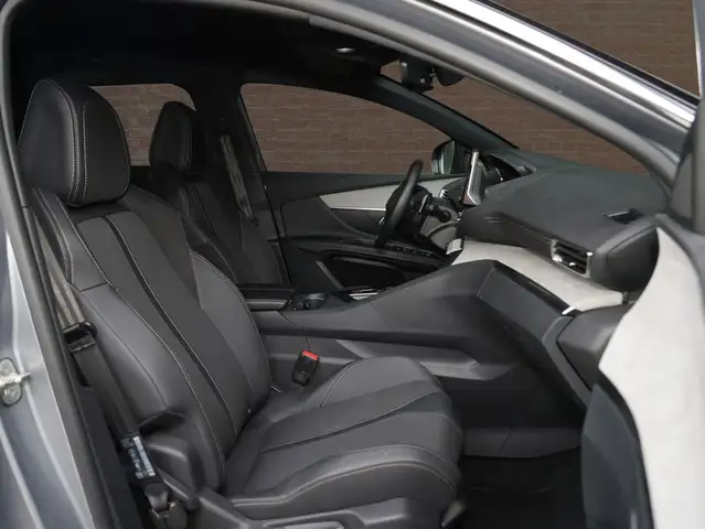Peugeot 3008 view 6