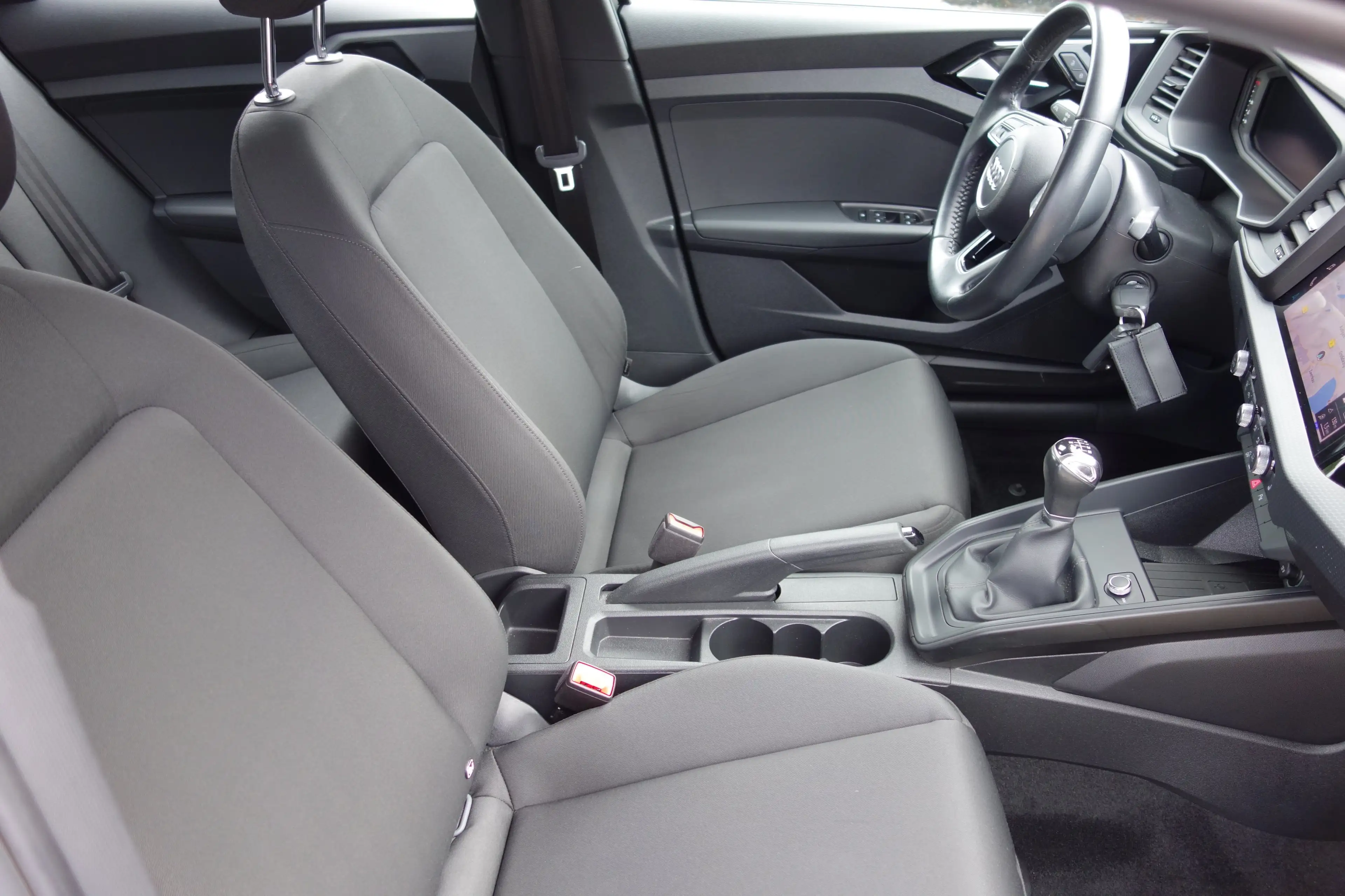 Audi A1 Sportback 30 TFSI advanced — photo 12
