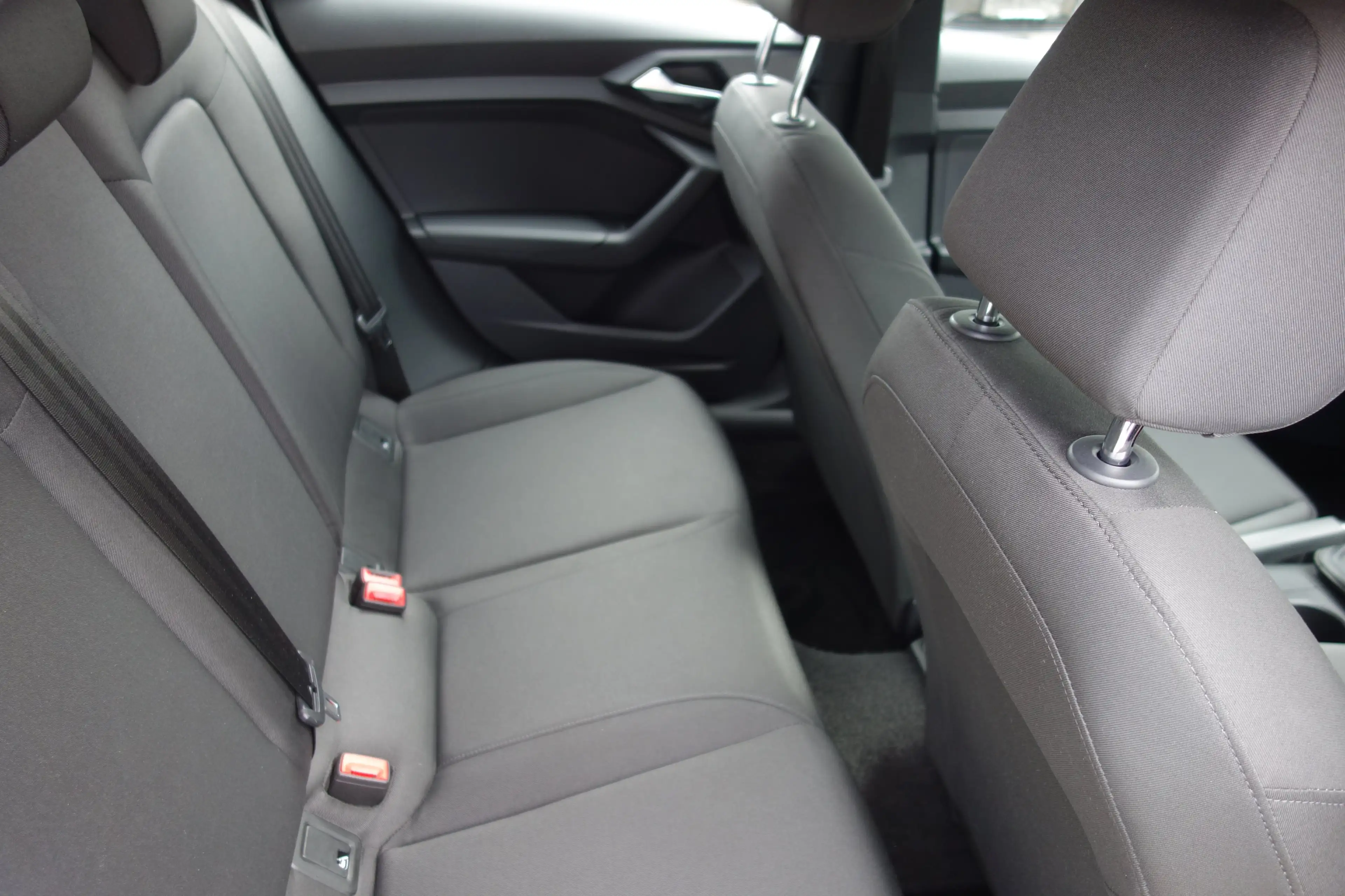 Audi A1 Sportback 30 TFSI advanced — photo 11