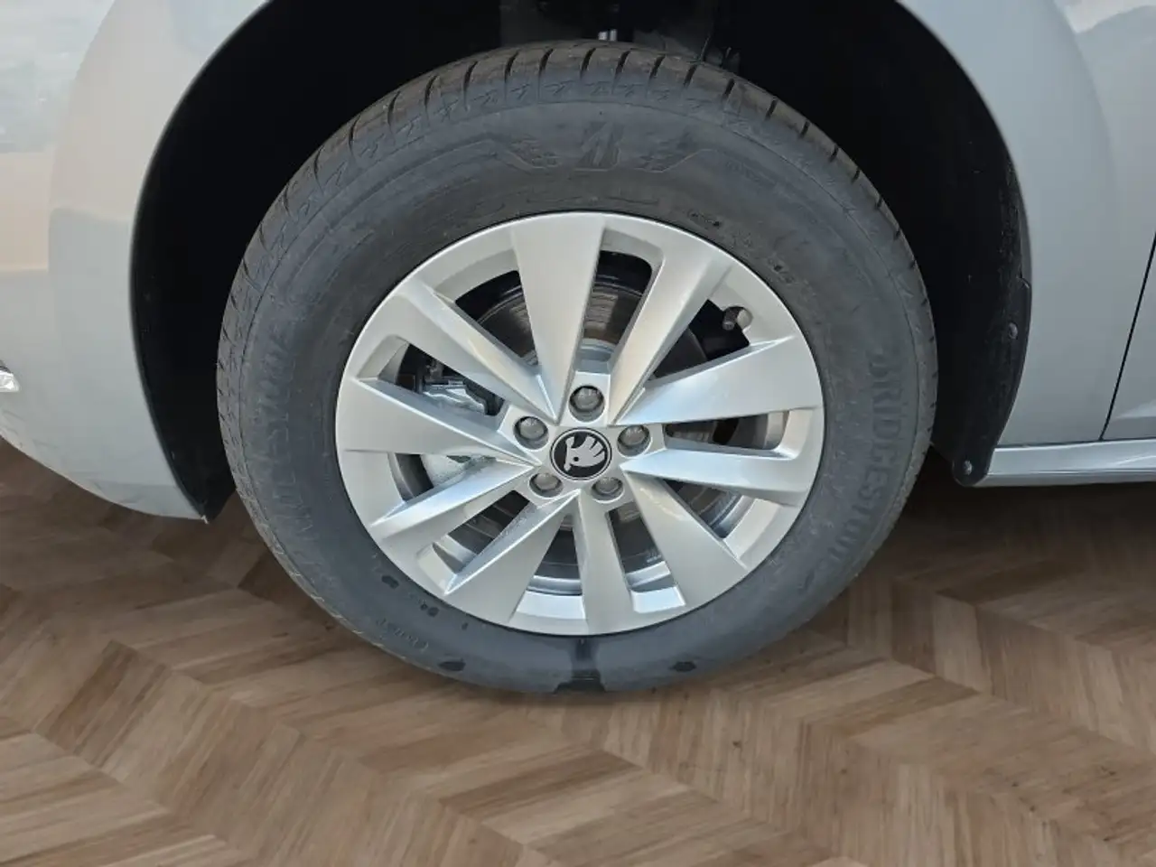 Skoda Kamiq Selection 1,0TSI DSG Kessy/Kamera/Temp/2-Z.Klimaau, миниатюра 15