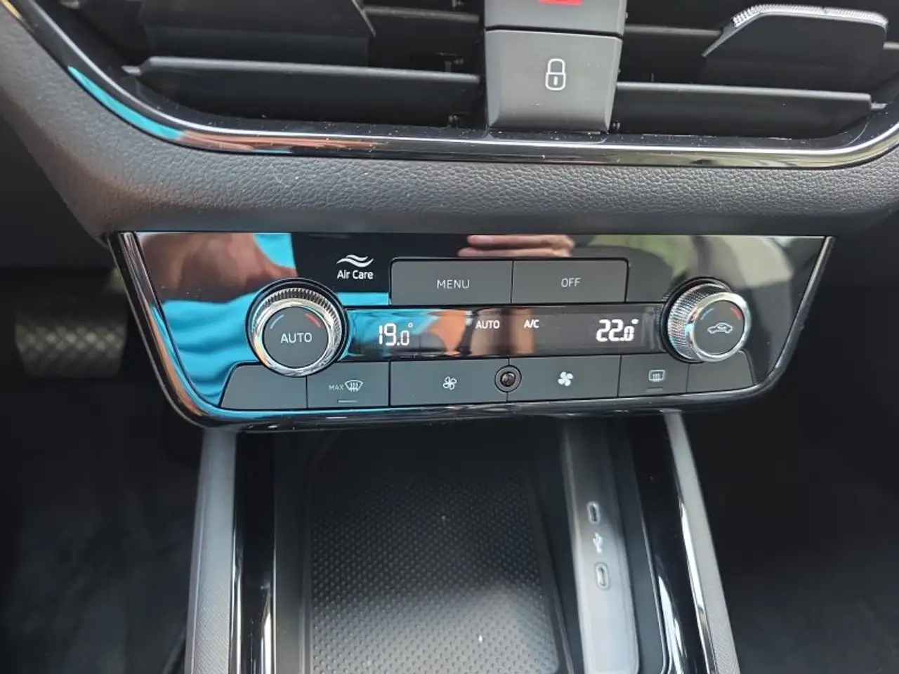 Skoda Kamiq Selection 1,0TSI DSG Kessy/Kamera/Temp/2-Z.Klimaau, миниатюра 24