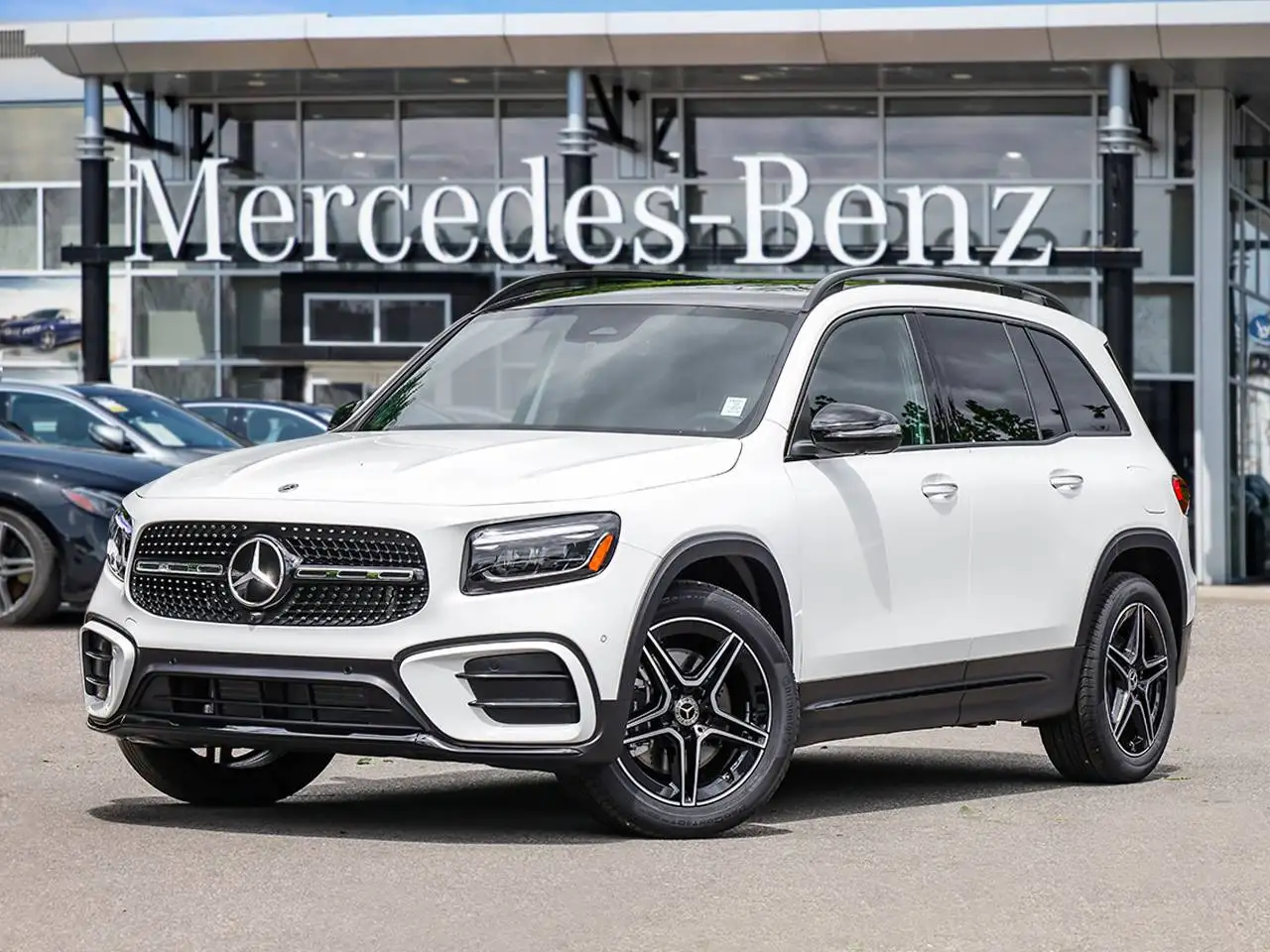 Mercedes-Benz GLB снимка Mercedes-Benz GLB