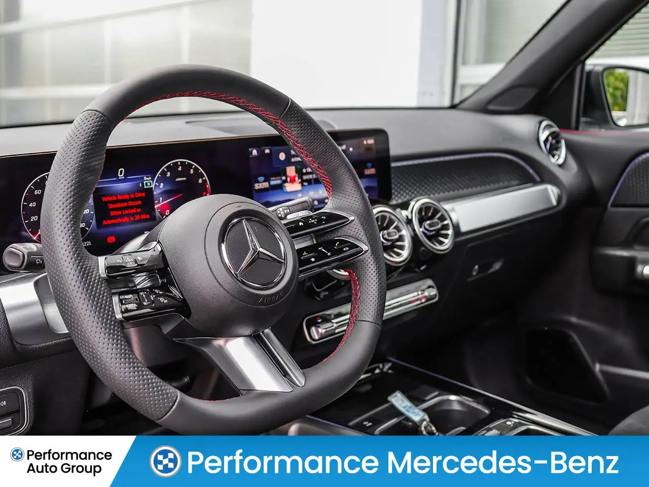 Mercedes-Benz GLB снимка Mercedes-Benz GLB