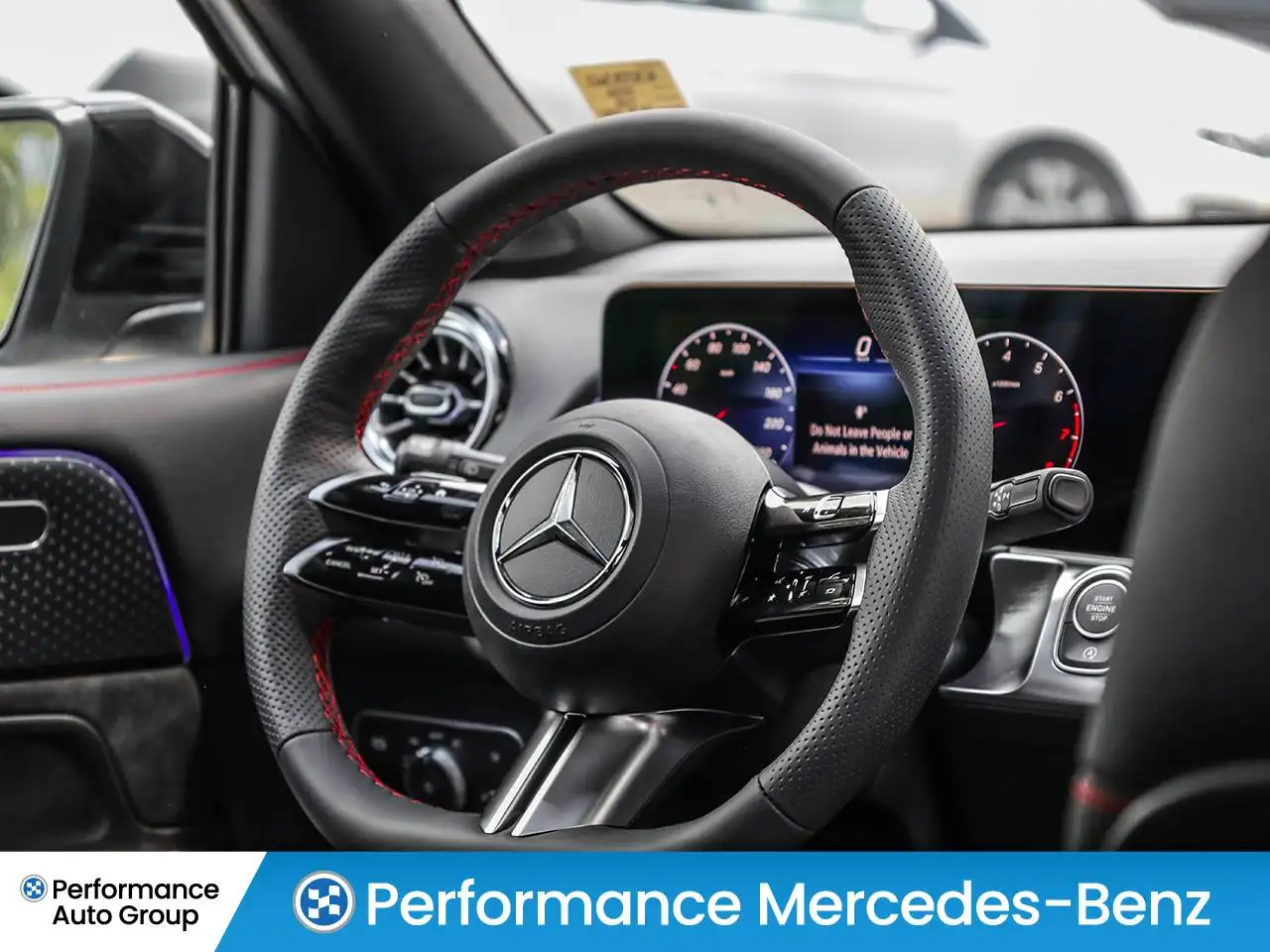 Mercedes-Benz GLB снимка Mercedes-Benz GLB