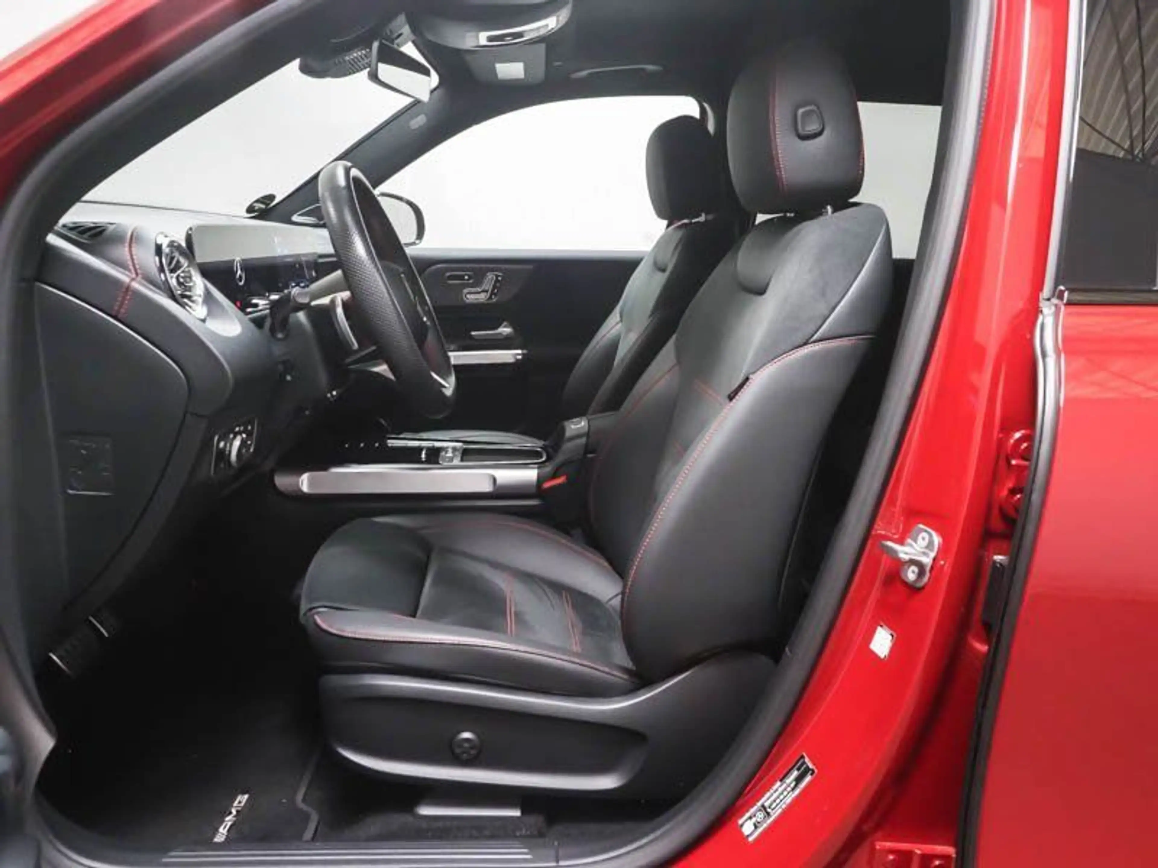 Mercedes-Benz EQB 250 AMG-ADVANCED+NIGHT MEMORY PANO FAP 360° — photo 5