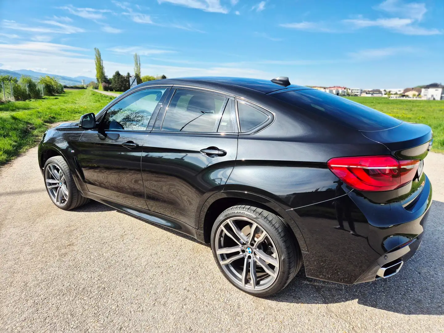 BMW X6 X6 xDrive40d Sport Activity Coupé Österreich-Paket Aut. Österreich-Paket Schwarz - 2