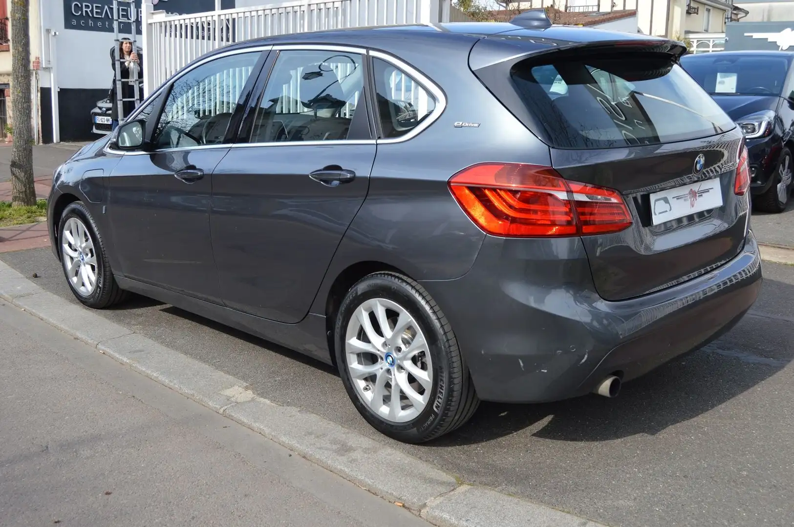 BMW 225 (F45) 225XEA 224CH  PACK DESIGN 4X4 Gris - 2