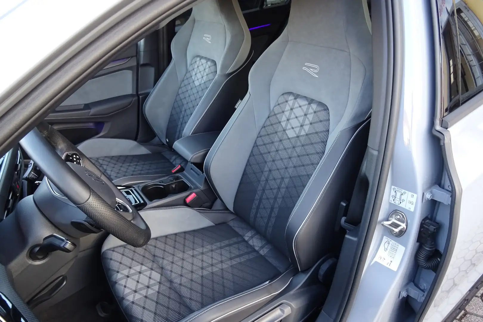 Volkswagen Golf 1.5 eTsi Dsg - R Line Grigio - 2