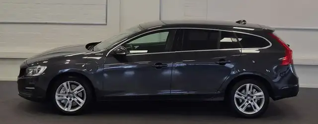 Volvo V60 view 4