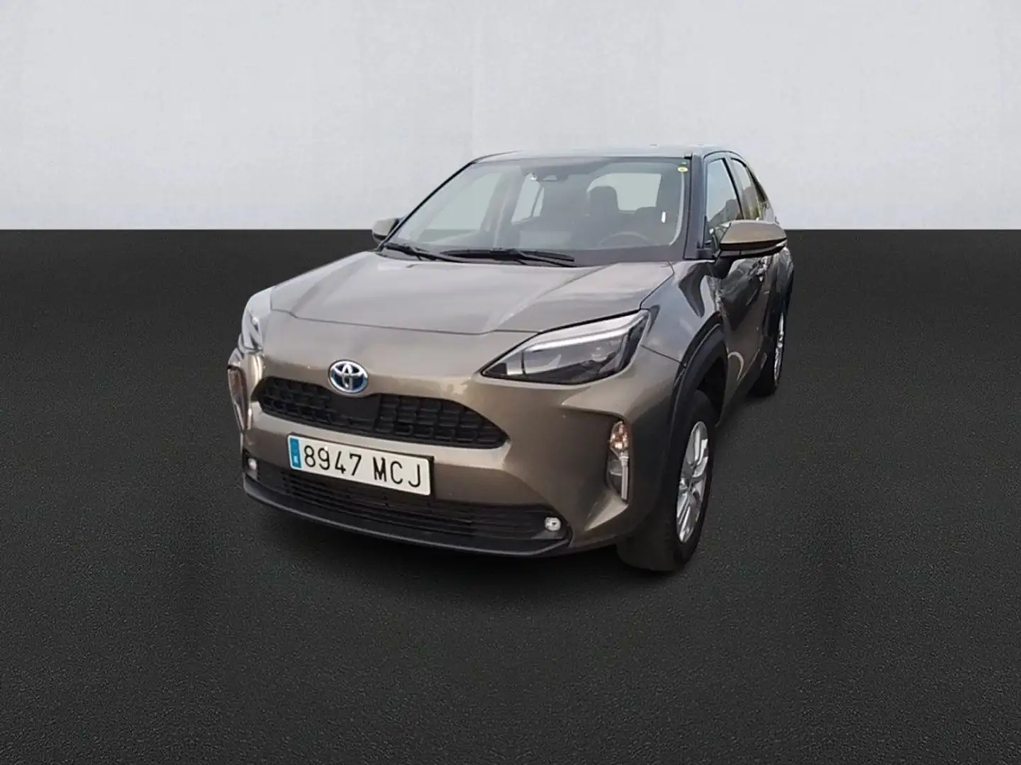 Toyota Yaris Cross 120H Adventure Желтый - 1